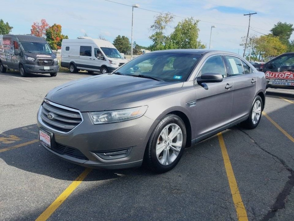 Used 2014 Ford Taurus SEL Sedan