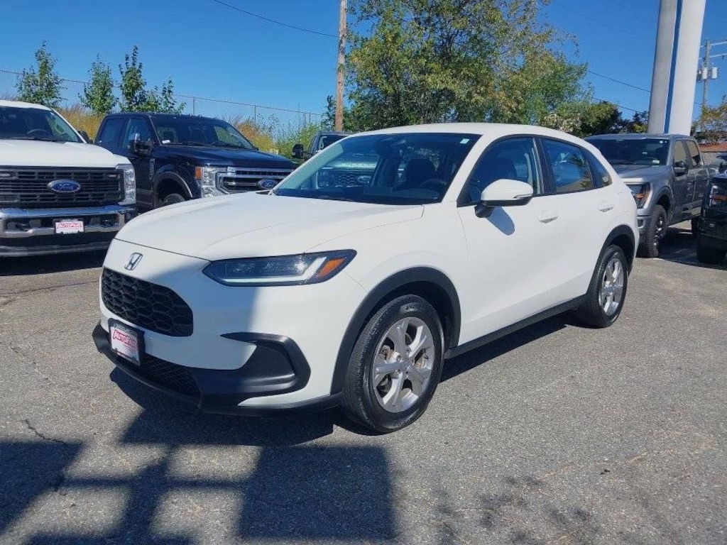 Certified 2025 Honda HR-V LX SUV