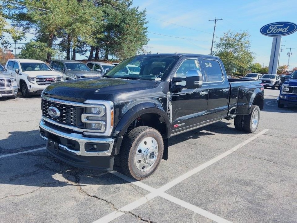 New 2026 Ford F-450 Lariat Truck