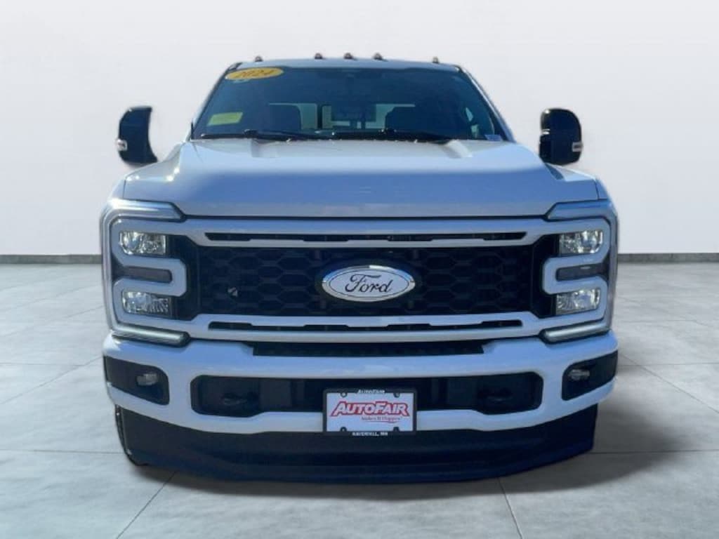 Used 2024 Ford F-350SD Lariat Truck
