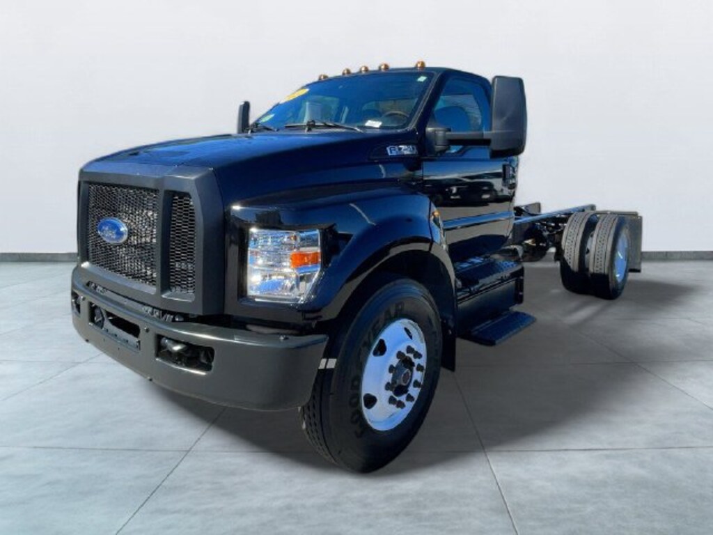 Used 2027 Ford F-750SD Base Truck