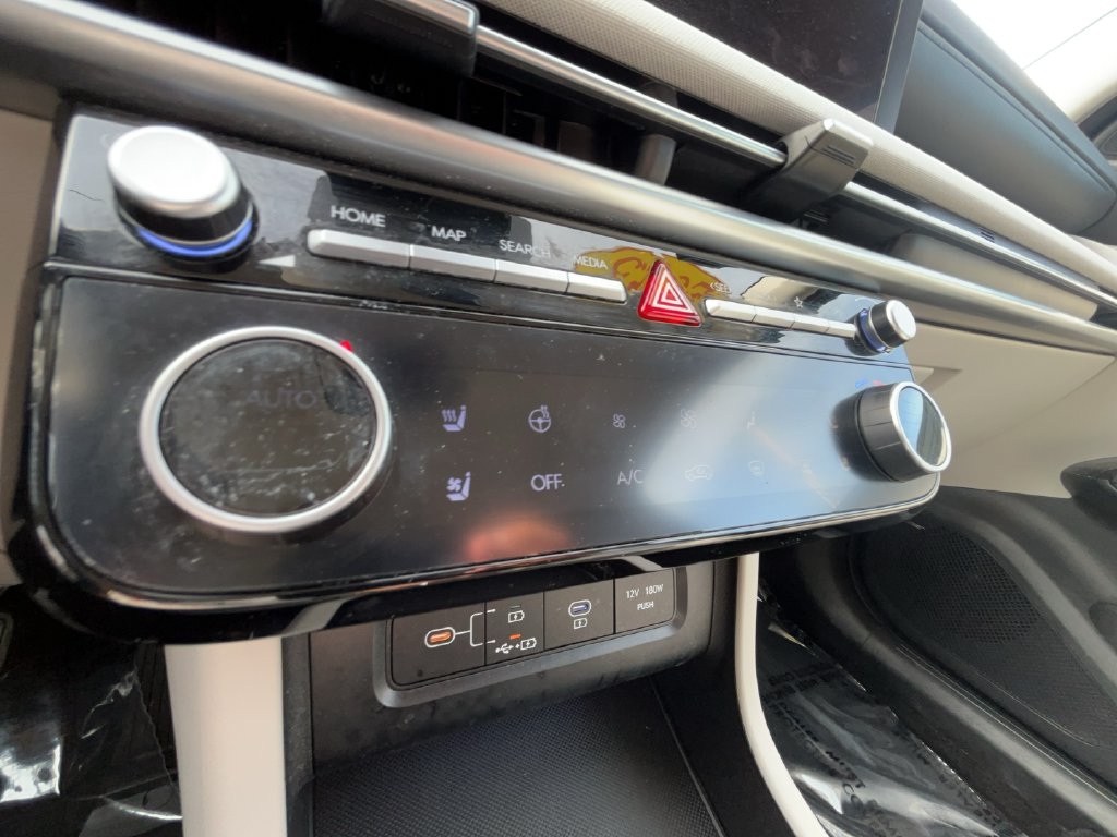2025 Hyundai Tucson Limited - Photo 25