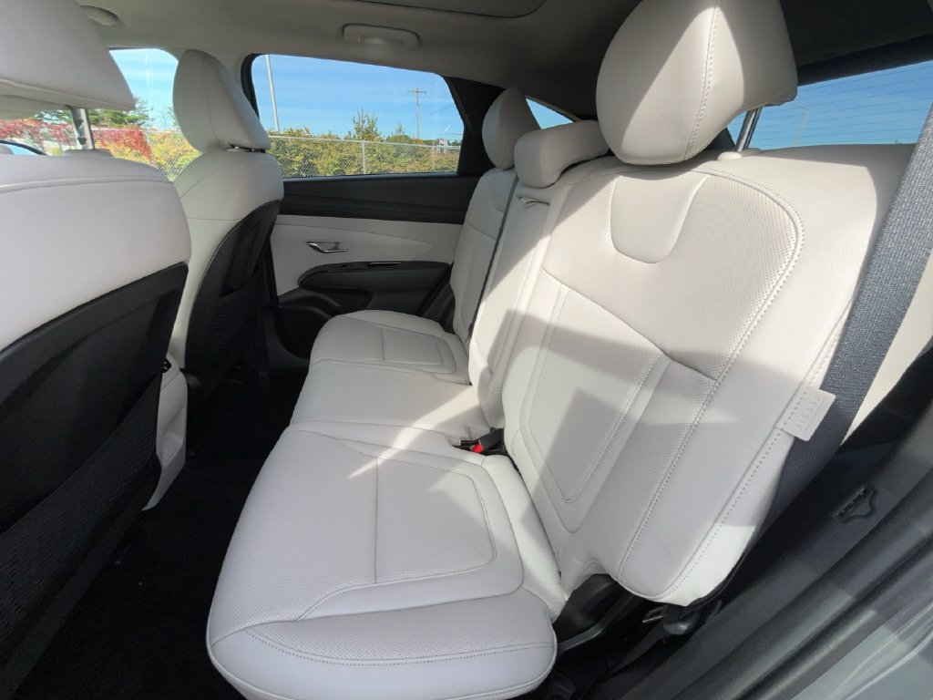 2025 Hyundai Tucson Limited - Photo 18