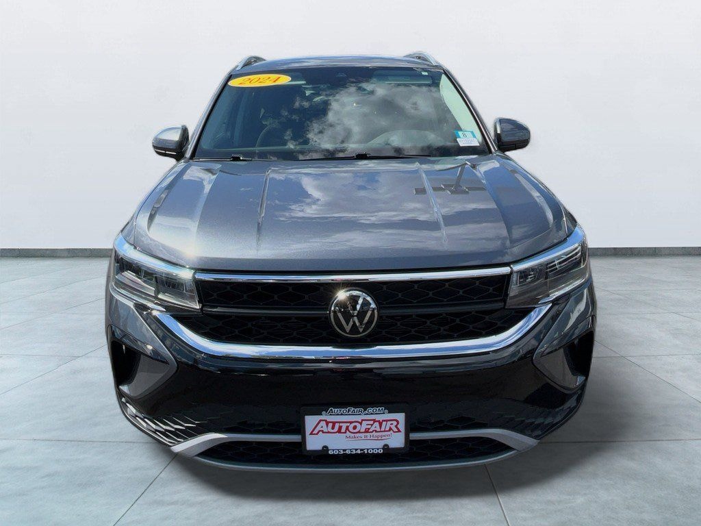 Used 2024 Volkswagen Taos 1.5T SE SUV