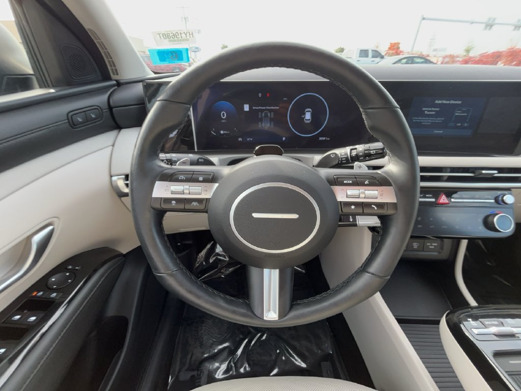 2025 Hyundai Tucson Limited - Photo 28