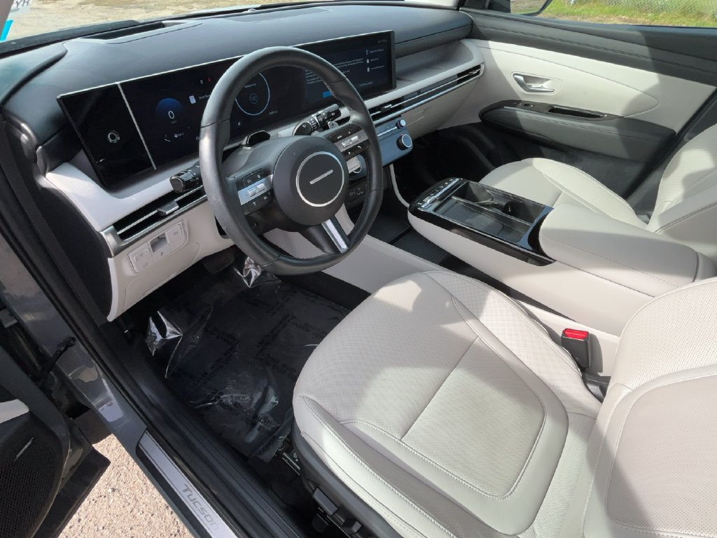 2025 Hyundai Tucson Limited - Photo 16