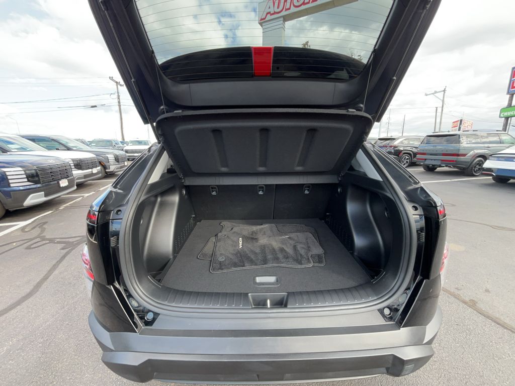 2025 Hyundai Kona SEL - Photo 13