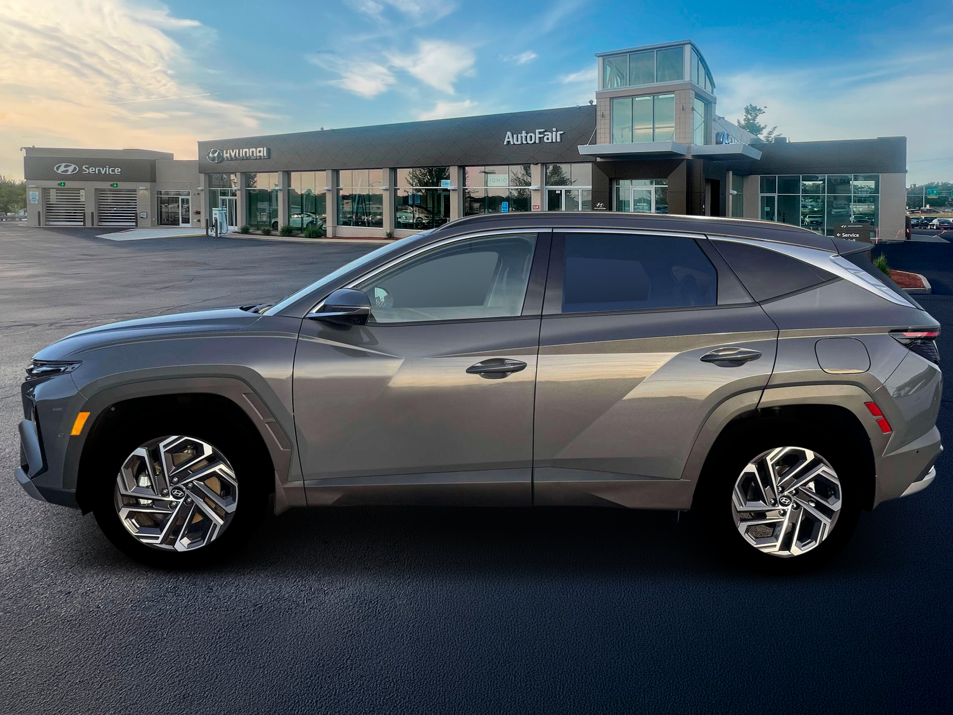 New 2026 Hyundai Tucson Hybrid Limited SUV