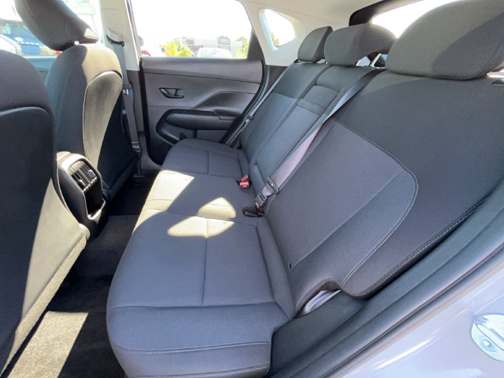 2024 Hyundai Kona SEL - Photo 18