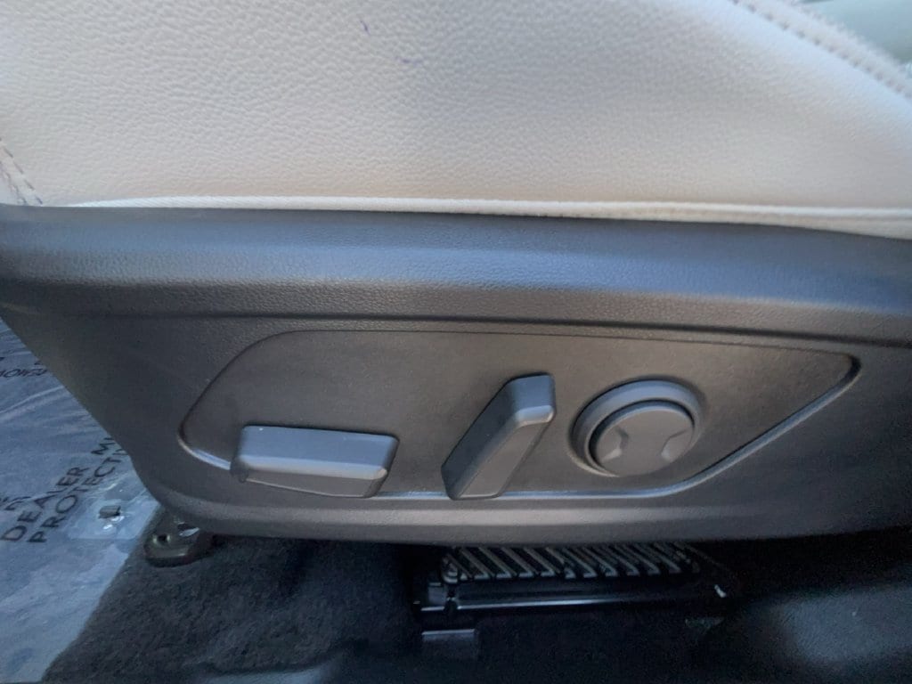 2025 Hyundai Tucson Limited - Photo 15