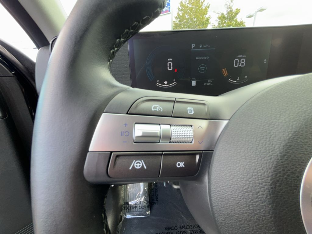 2025 Hyundai Kona SEL - Photo 27