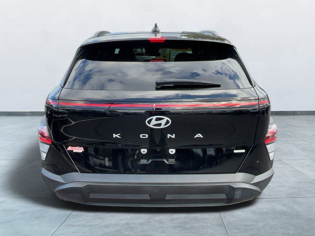 2025 Hyundai Kona SEL - Photo 6