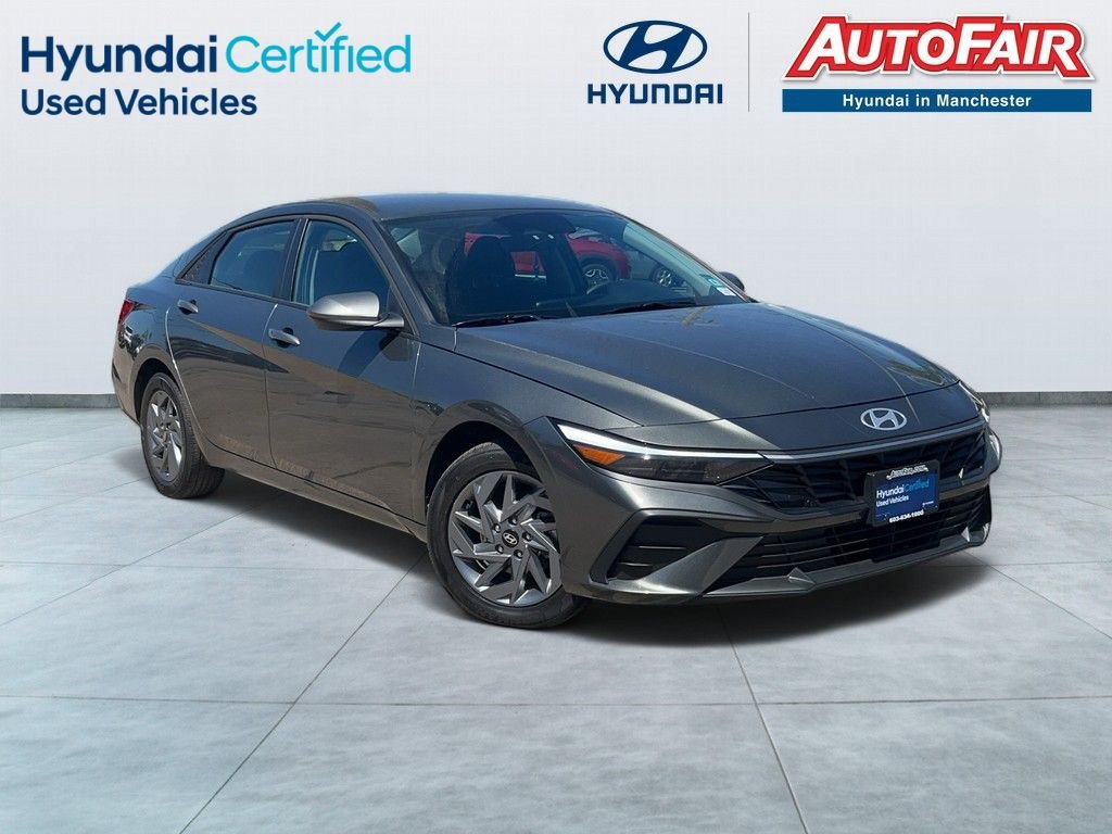  Hyundai Elantra Hybrid