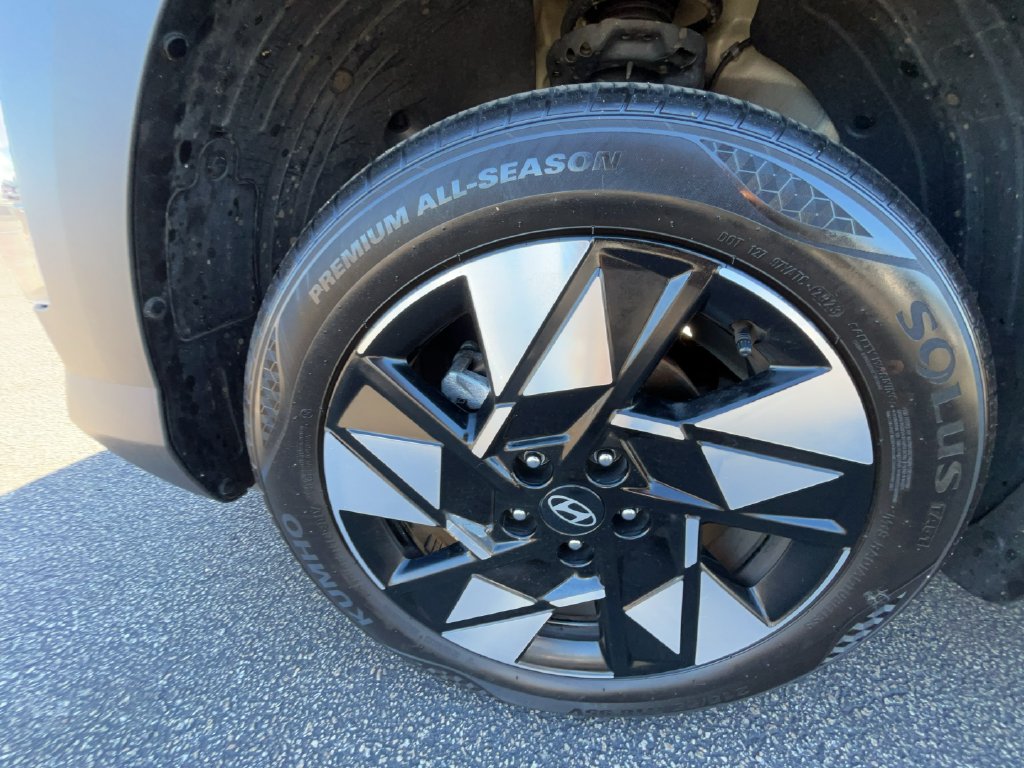 2024 Hyundai Kona SEL - Photo 11