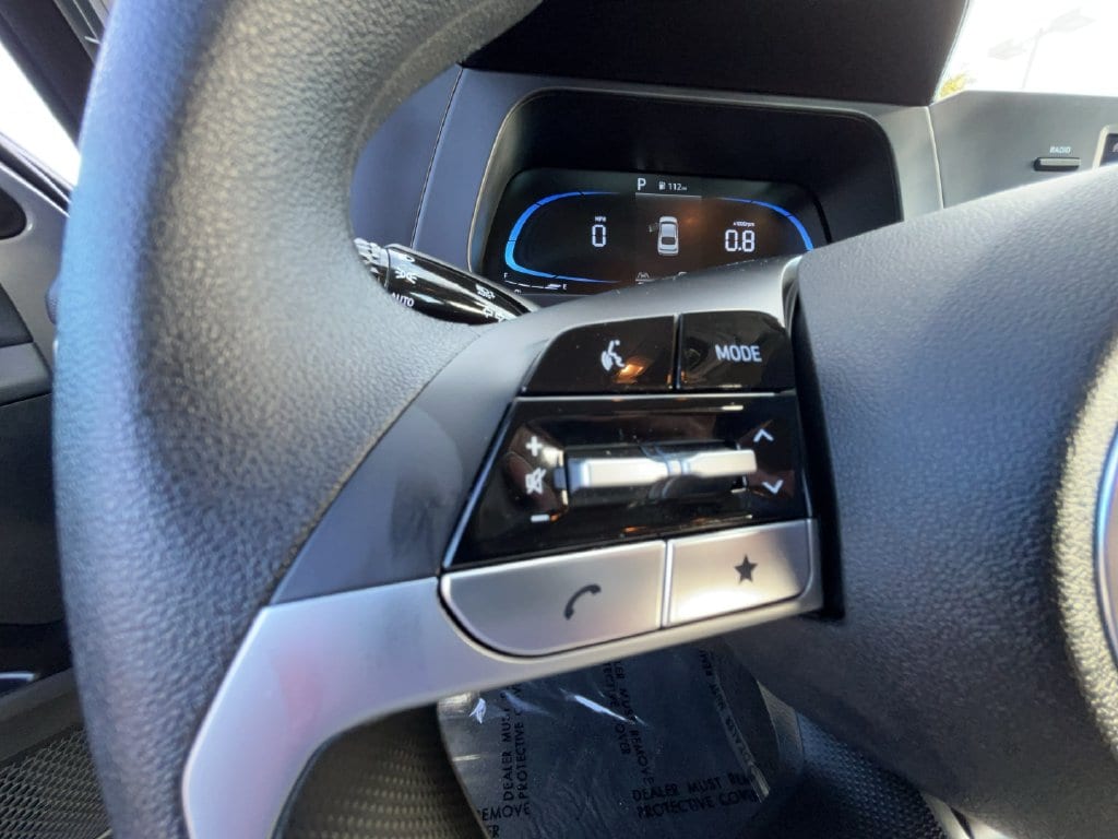 2024 Hyundai Elantra SE - Photo 25