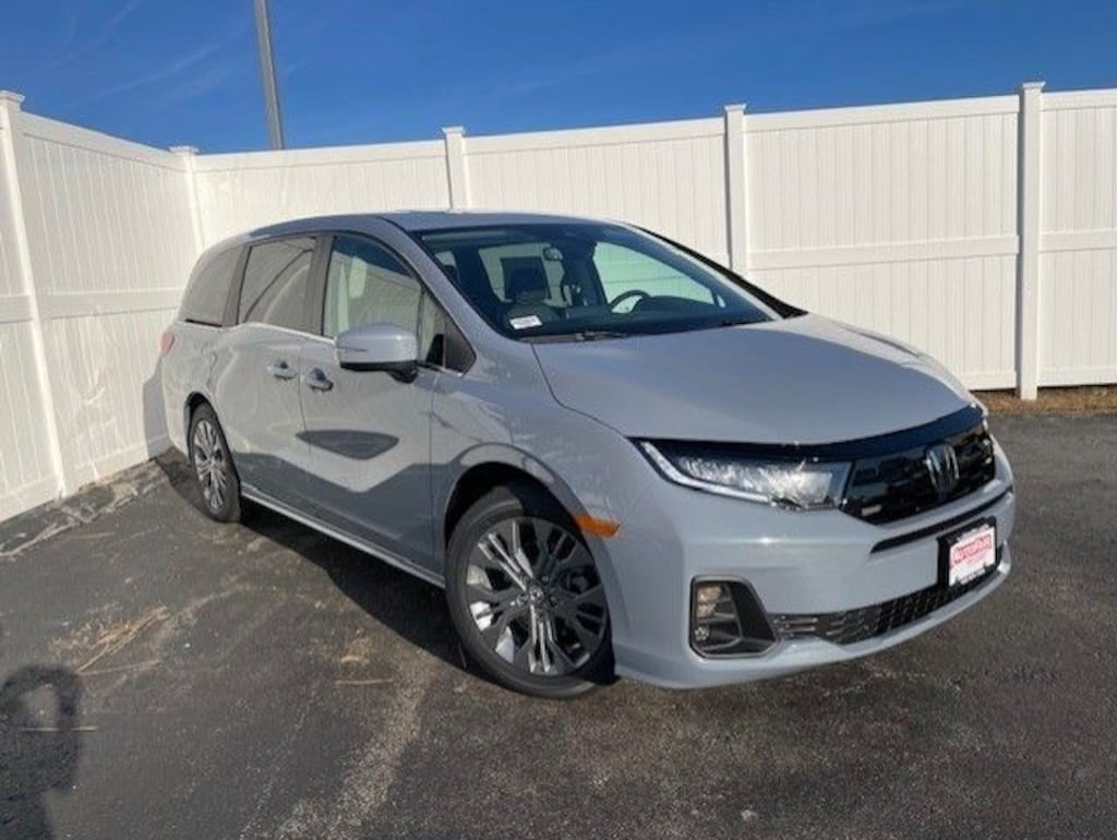 New 2026 Honda Odyssey Touring Minivan/Van