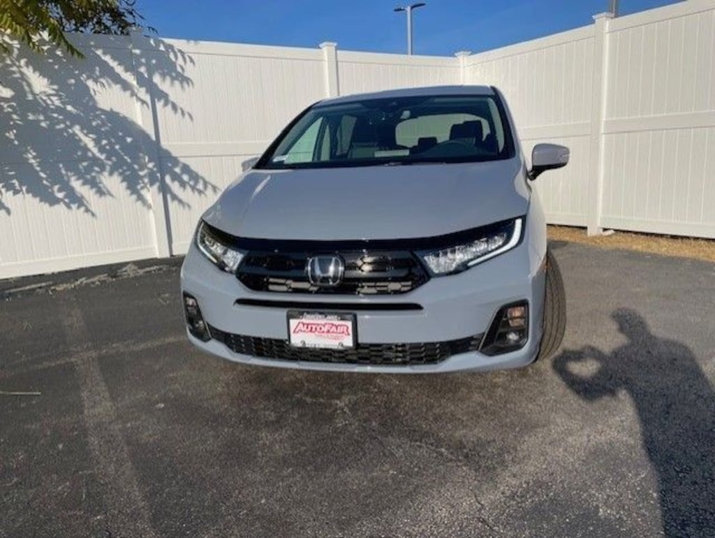 New 2026 Honda Odyssey Touring Minivan/Van