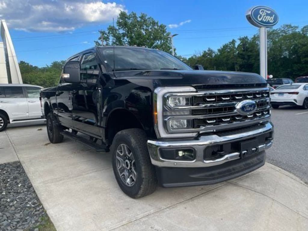 New 2026 Ford F-350SD Lariat Truck