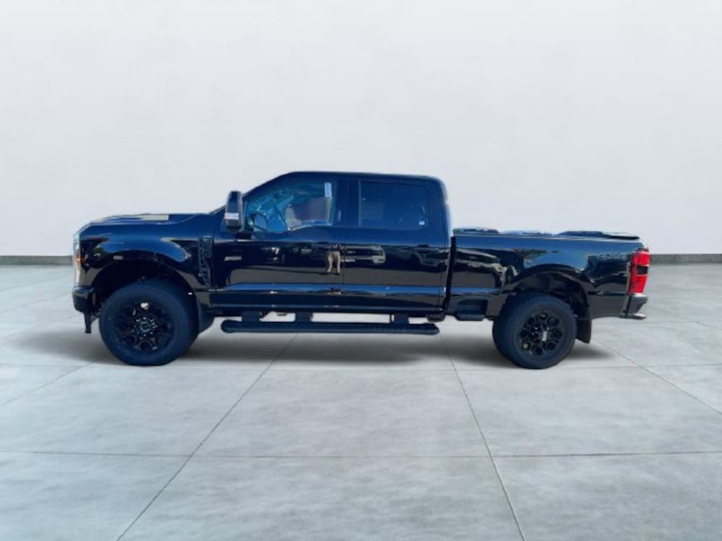 New 2026 Ford F-350SD Lariat Truck