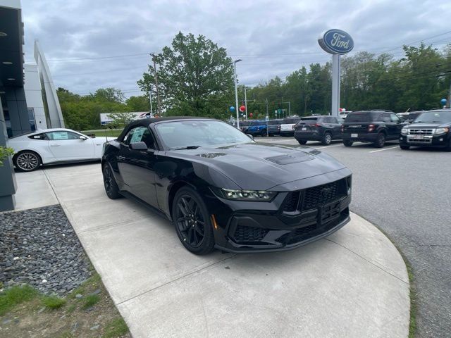 2025 Ford Mustang GT Premium Convertible - Photo 31