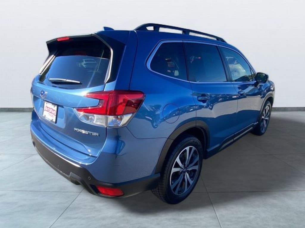 Used 2023 Subaru Forester Limited SUV