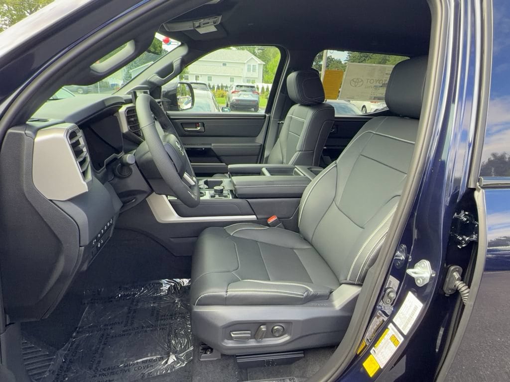 2026 Toyota Tundra Limited - Photo 17
