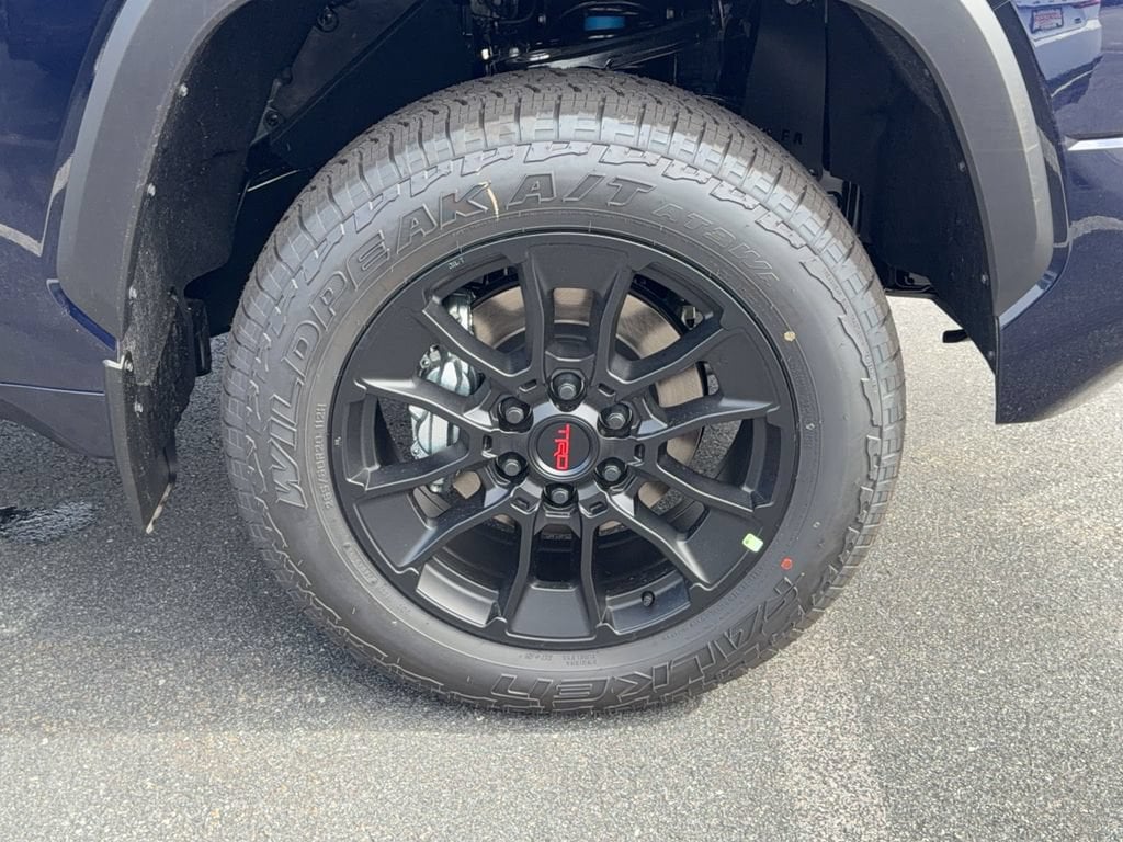 2026 Toyota Tundra Limited - Photo 9