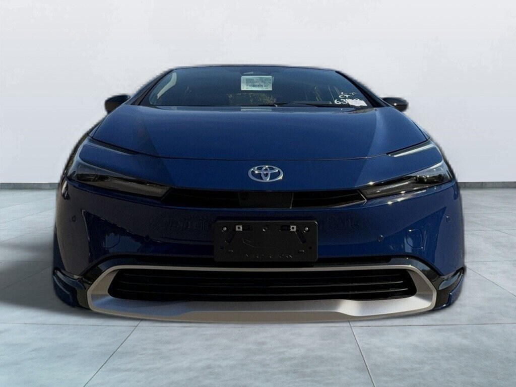 New 2027 Toyota Prius Plug-in Hybrid Hatchback