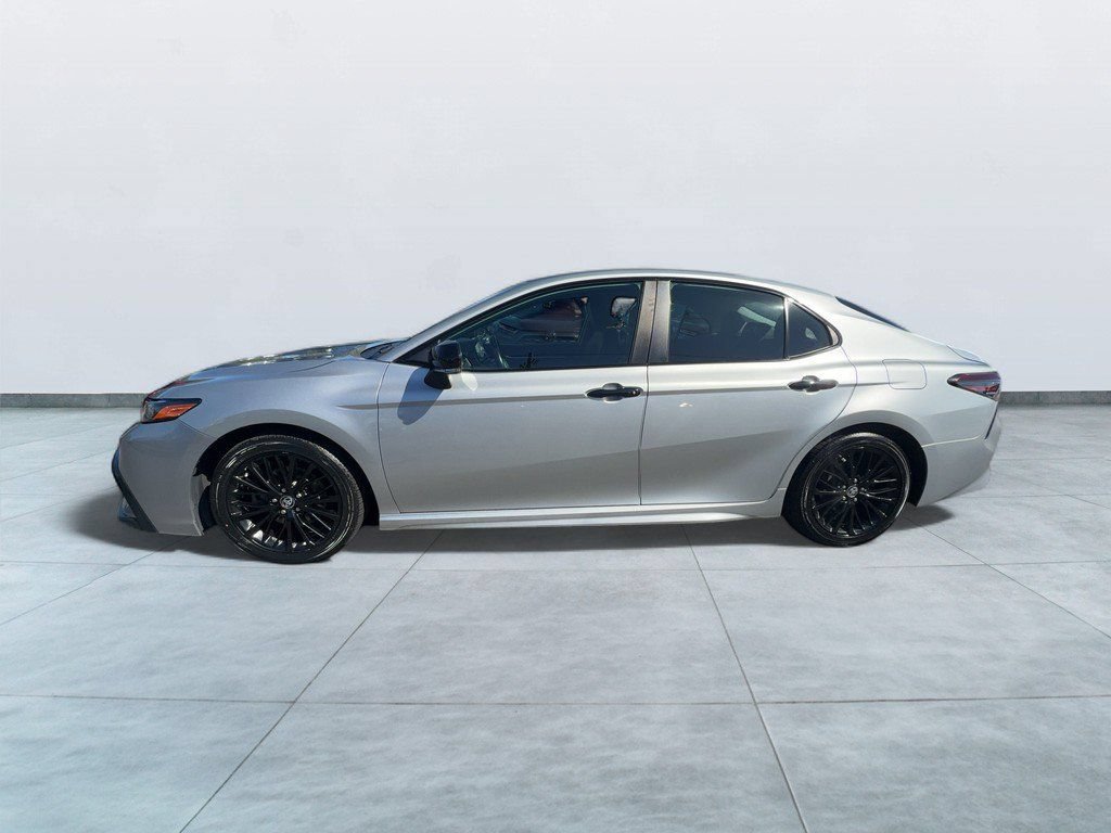 Used 2022 Toyota Camry Hybrid SE Sedan