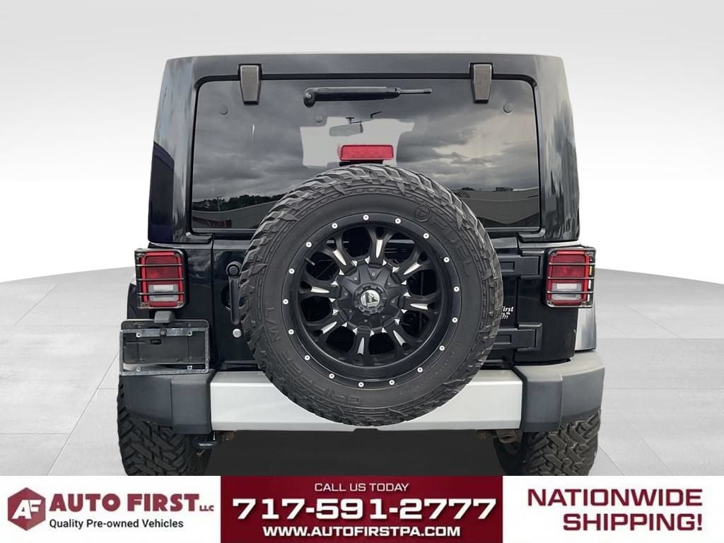Used 2013 Jeep Wrangler Unlimited Sahara SUV
