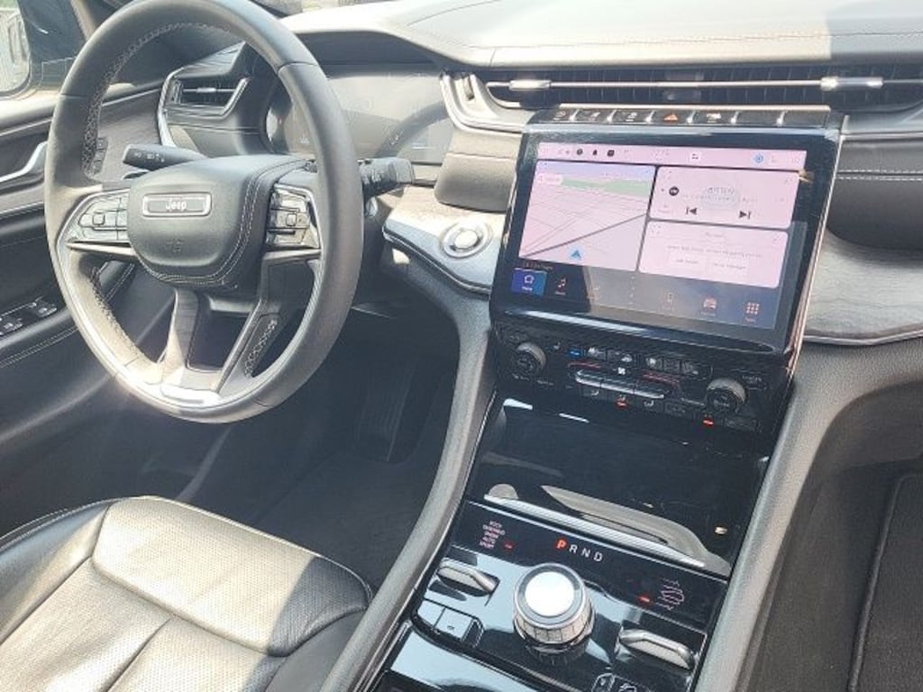 Used 2023 Jeep Grand Cherokee Overland SUV