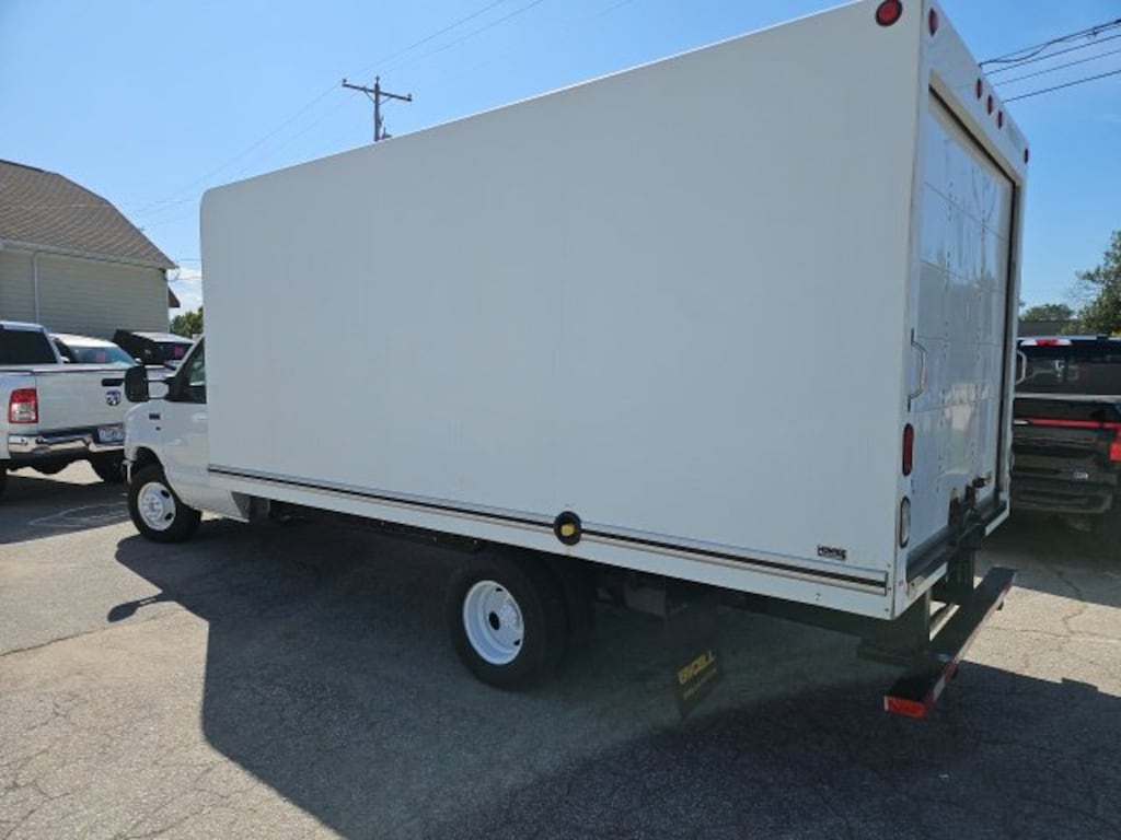 Used 2018 Ford E-350SD Base Cab/Chassis