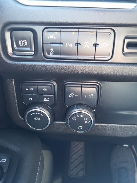 2022 Chevrolet Tahoe LS - Photo 18