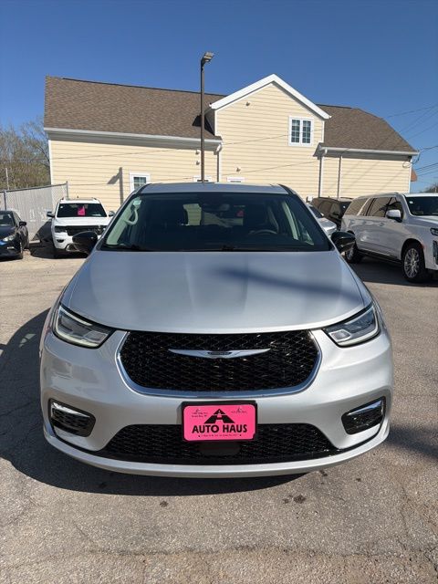 2024 Chrysler Pacifica Touring L - Photo 17