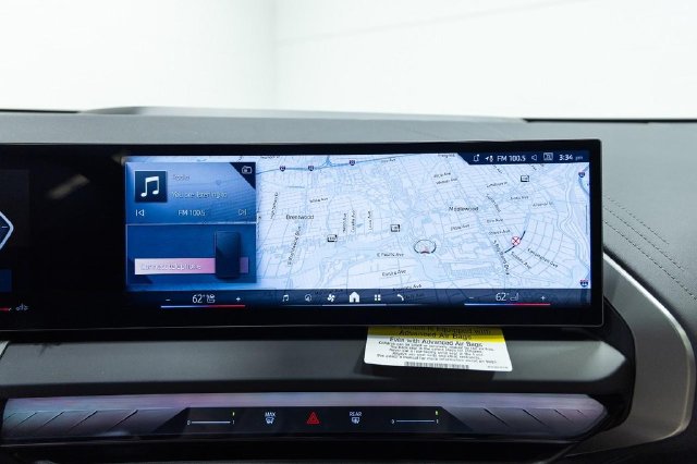 2026 BMW X3 30 - Photo 16
