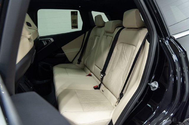 2026 BMW X3 30 - Photo 23