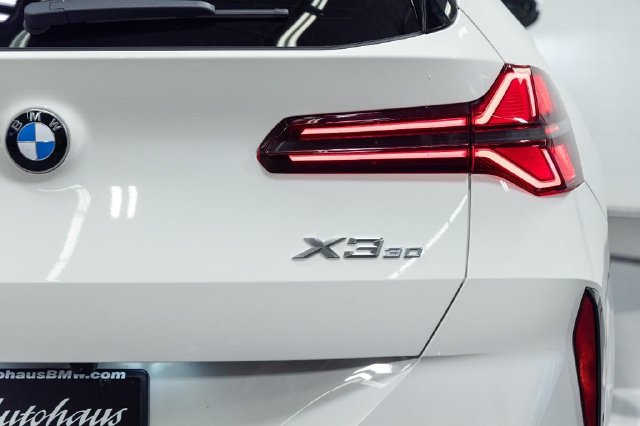 2026 BMW X3 30 - Photo 11