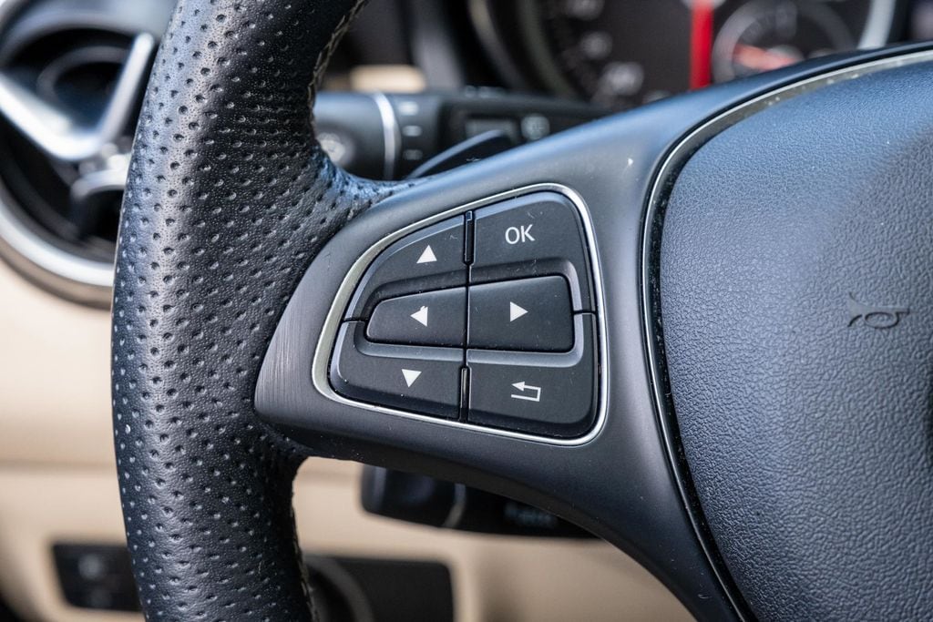 2019 Mercedes-Benz GLA-Class GLA250 - Photo 12