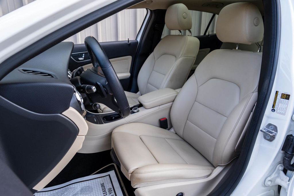2019 Mercedes-Benz GLA-Class GLA250 - Photo 21