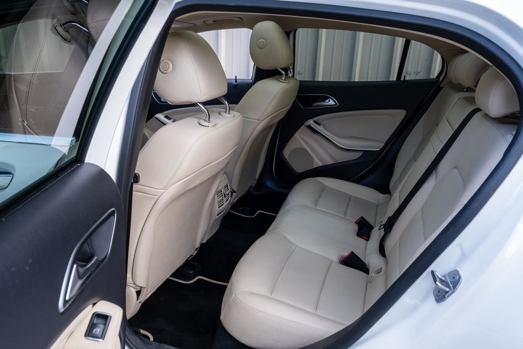 2019 Mercedes-Benz GLA-Class GLA250 - Photo 28