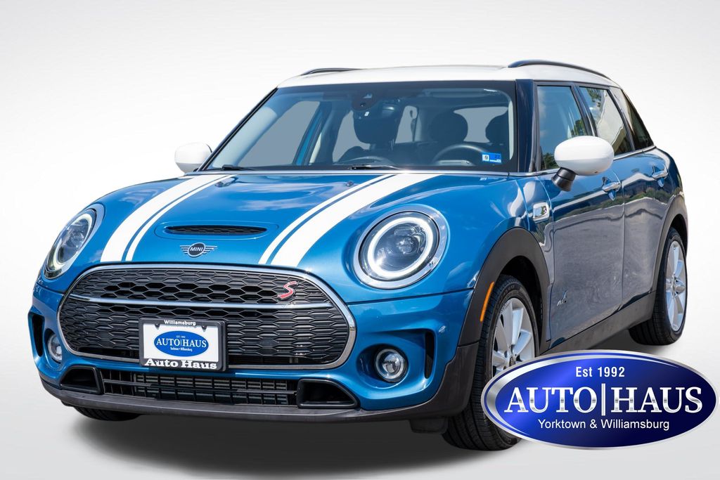 2023 MINI Cooper S Clubman Signature Wagon