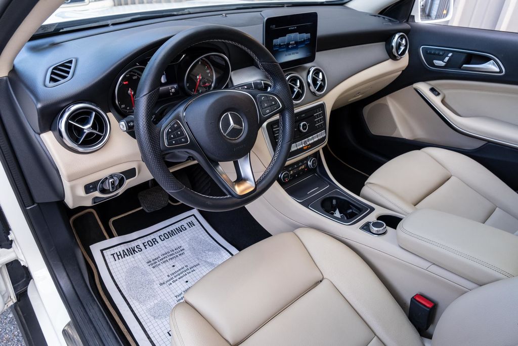 2019 Mercedes-Benz GLA-Class GLA250 - Photo 20