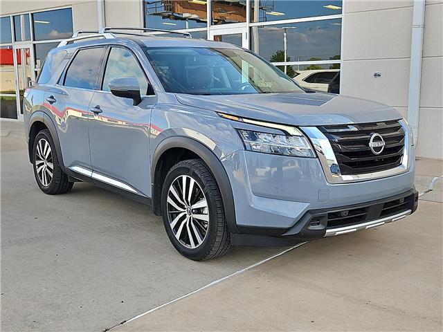 Used 2023 Nissan Pathfinder Platinum (A9) 4x4