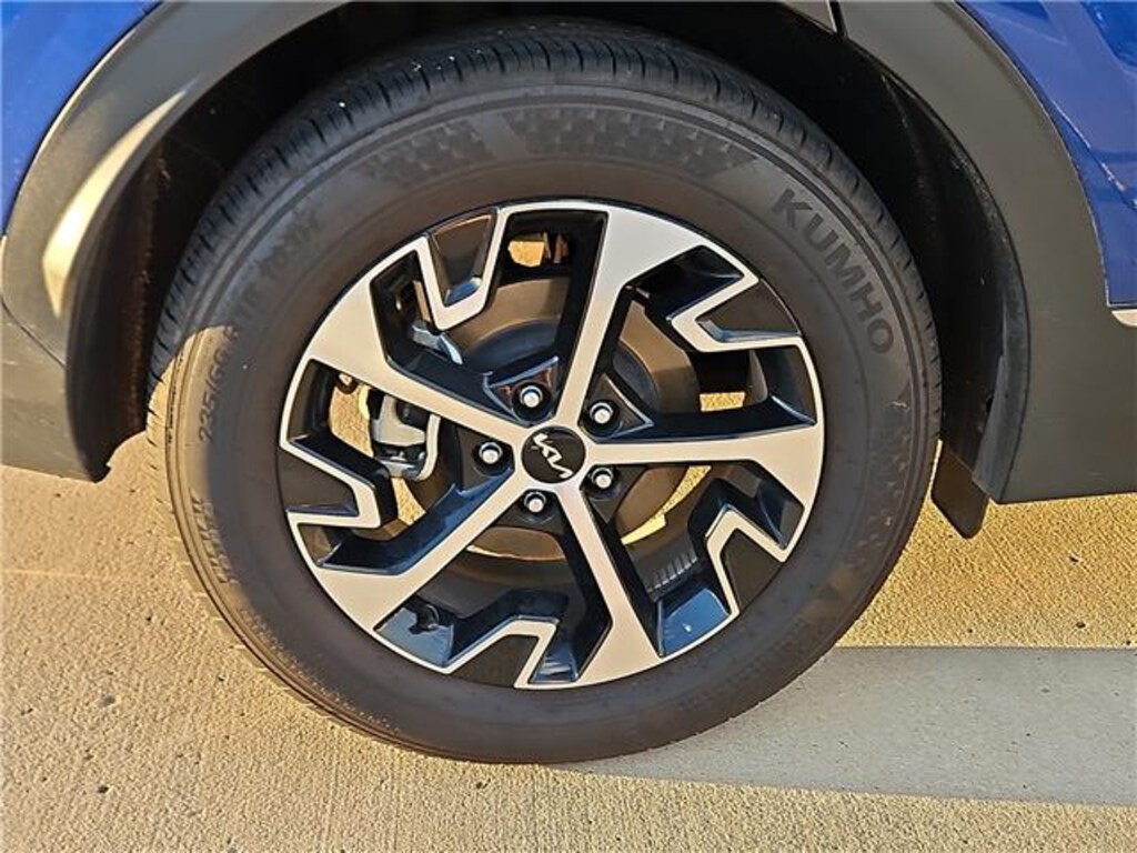 Used 2025 KIA Sportage EX Front-Wheel Drive