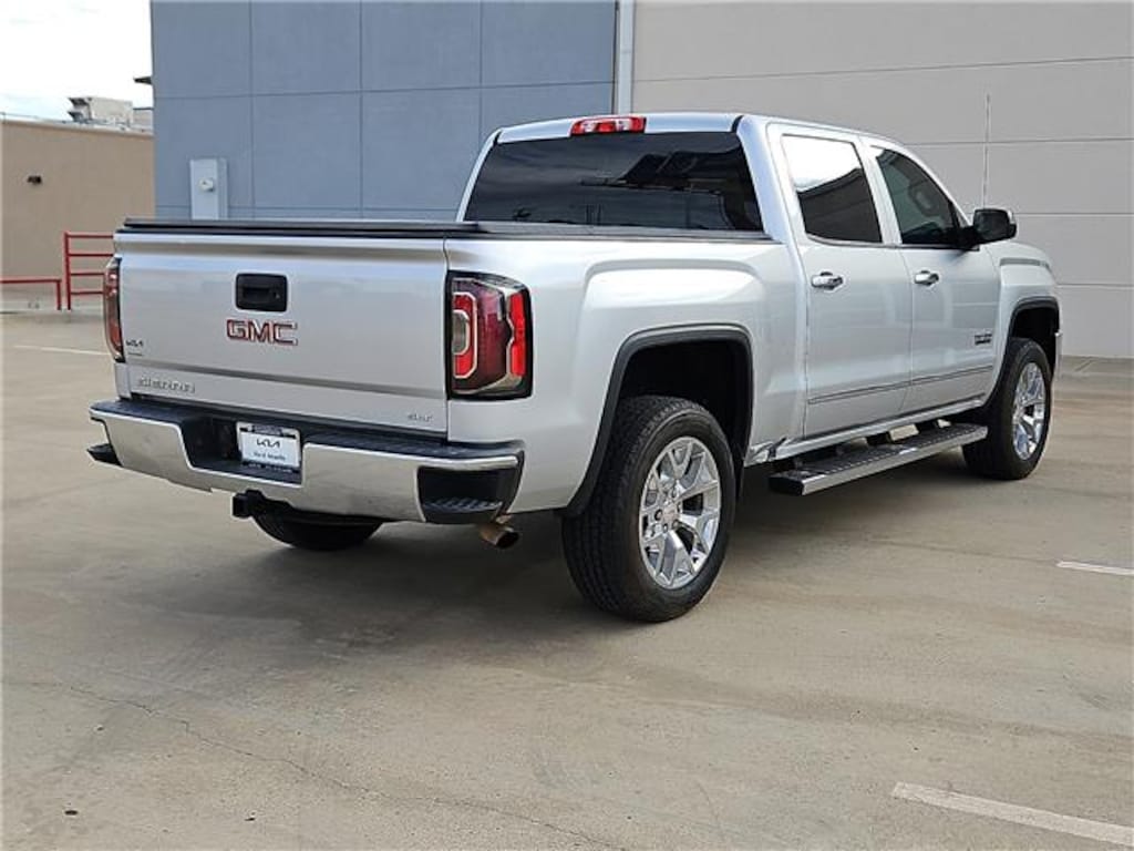 Used 2018 GMC Sierra 1500 SLT 4x2 Crew Cab 5.75 ft. box 143.5 in. WB