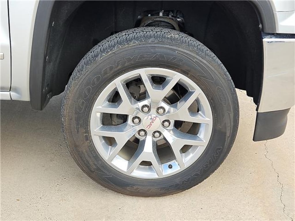 Used 2018 GMC Sierra 1500 SLT 4x2 Crew Cab 5.75 ft. box 143.5 in. WB