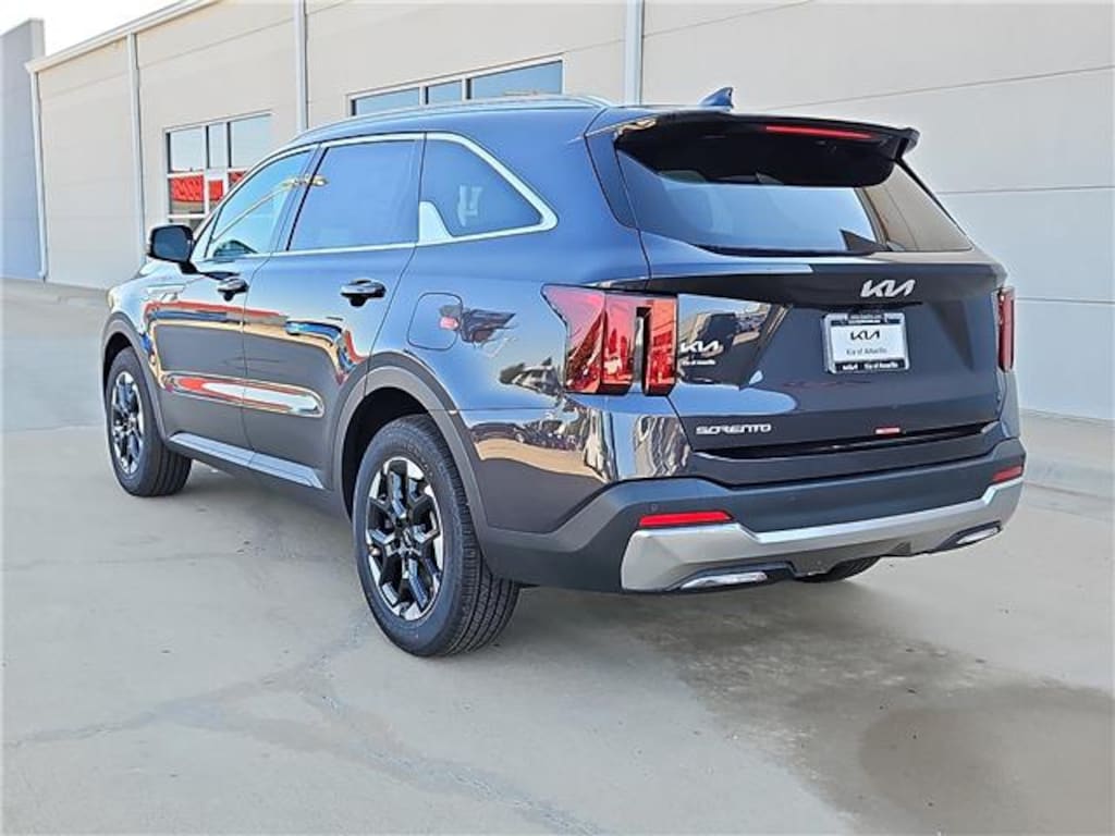 New 2026 KIA Sorento S Front-Wheel Drive