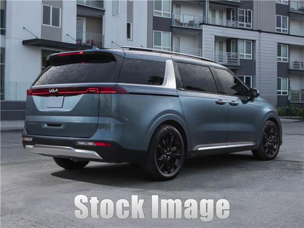 Used 2022 KIA Carnival SX Passenger Van