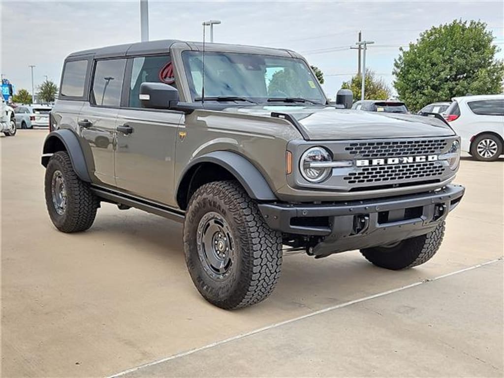 Used 2025 Ford Bronco Badlands 4x4