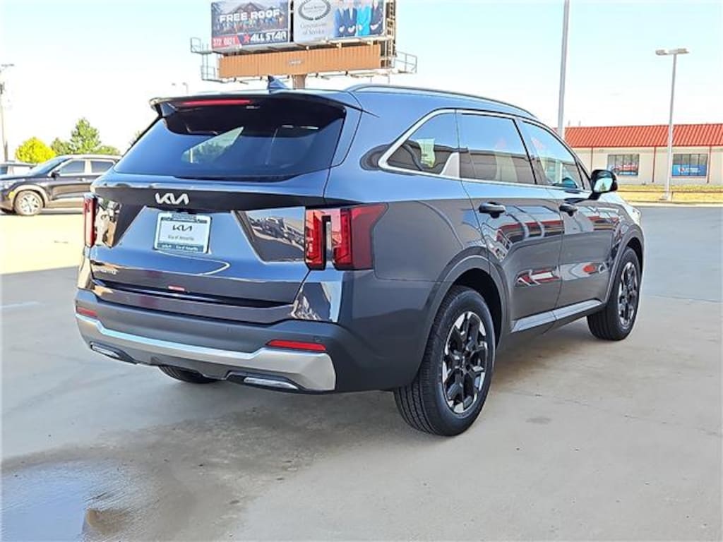 New 2026 KIA Sorento S Front-Wheel Drive